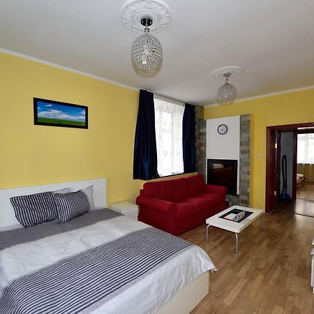 Brilliant Location 1 Apartment Уланбатар Екстериор снимка