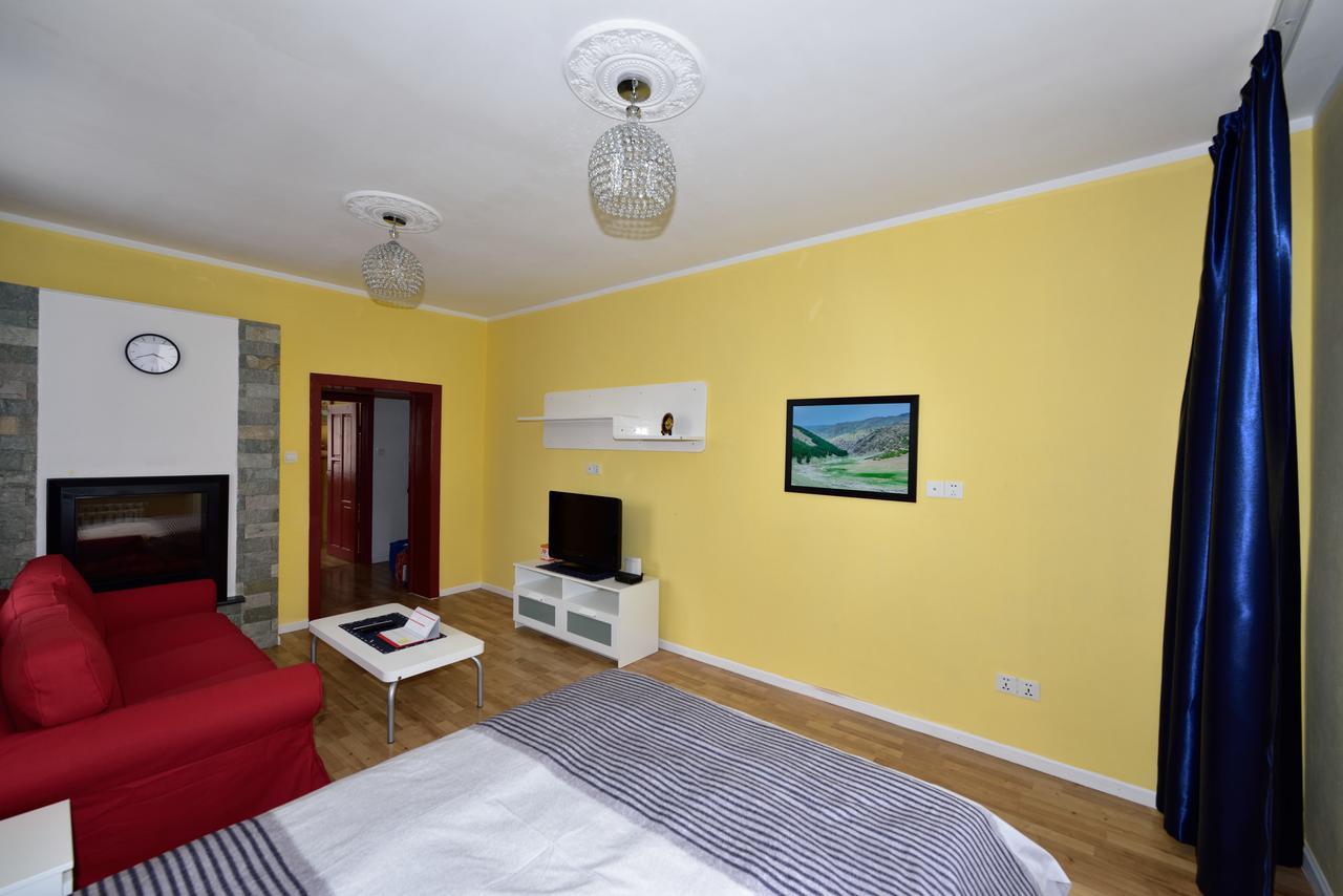 Brilliant Location 1 Apartment Уланбатар Екстериор снимка
